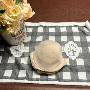 Used body by Victoria front snap Racerback adjustable strap light padding